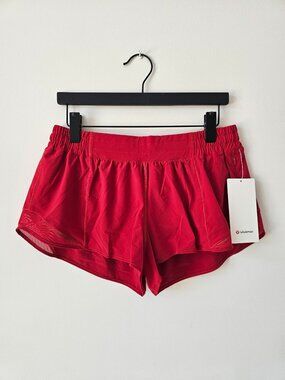 NWT LULULEMON DKRD Red Hotty Hot Low Rise Short 2.5" Lined Size 12